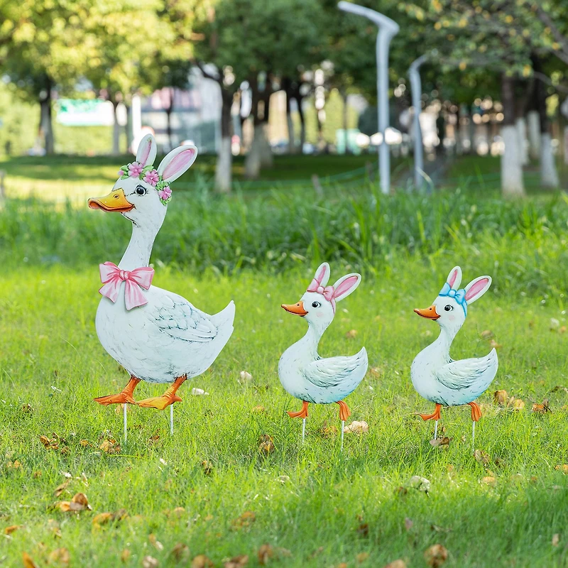 Glitzhome® Set of 3 Easter Metal Duck Family Yard Stake