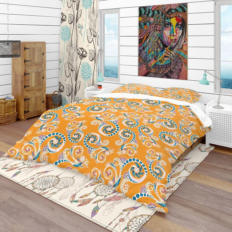 Designart 'Ornamental Floral Pattern with Flowers' Bohemian & Eclectic Bedding Set