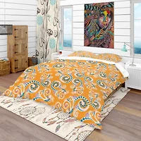 Designart 'Ornamental Floral Pattern with Flowers' Bohemian & Eclectic Bedding Set