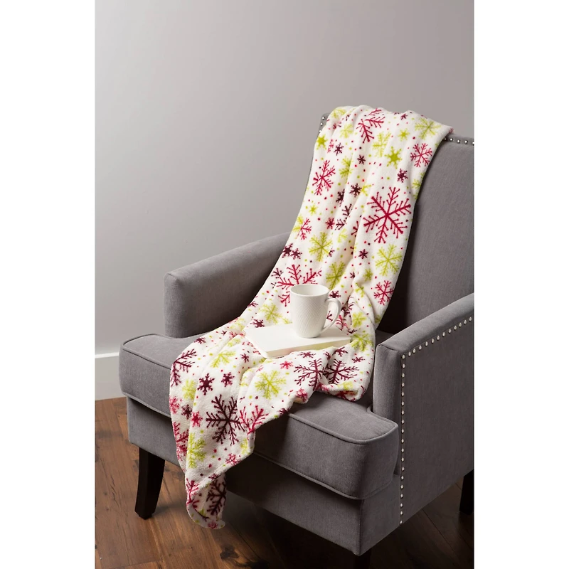 DII® Holiday 2-Pack Snowflake Plush Fleece Blanket