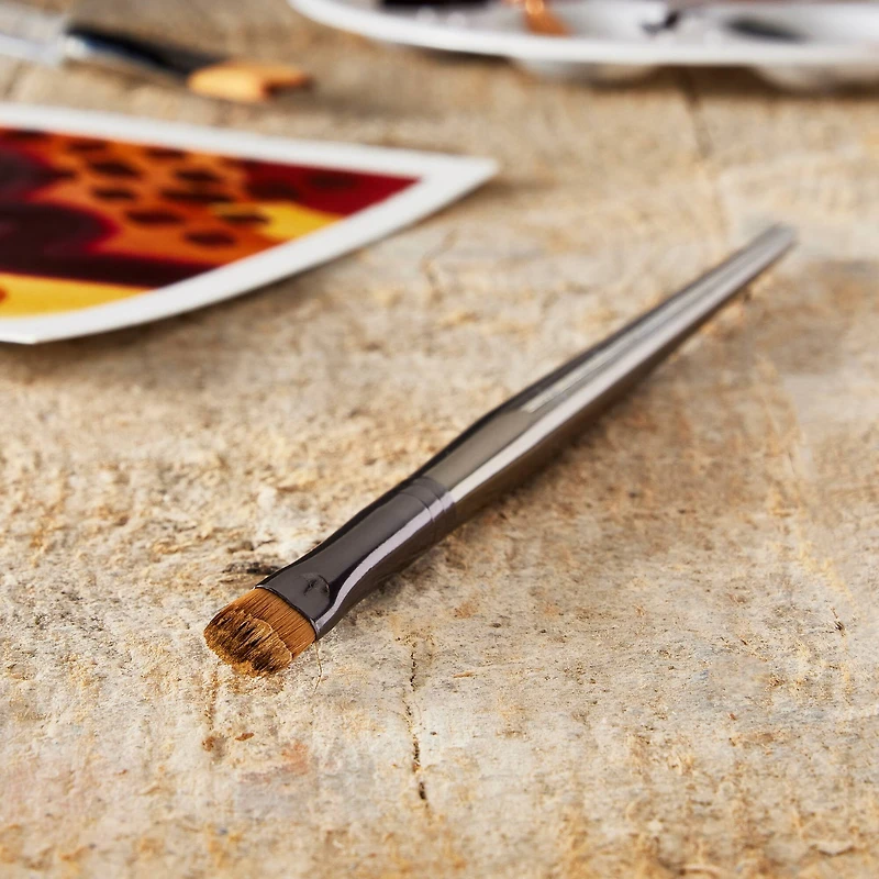 Zen™ Series 73 Short Handle Filbert Brush