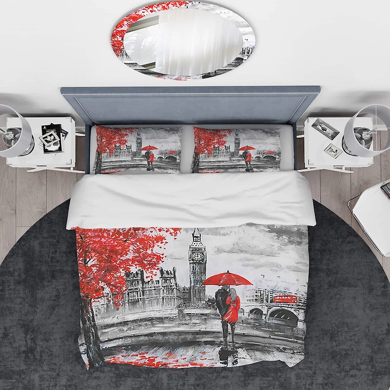 Designart 'Couples Walking in London' London UK Bedding Set