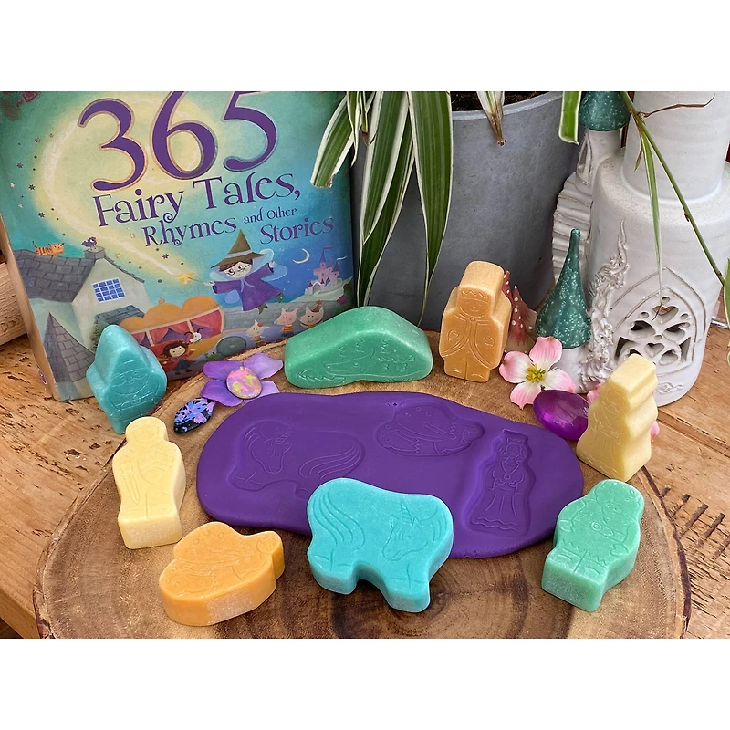 Yellow Door Little Lands Fantasy Stone Figure Play Set