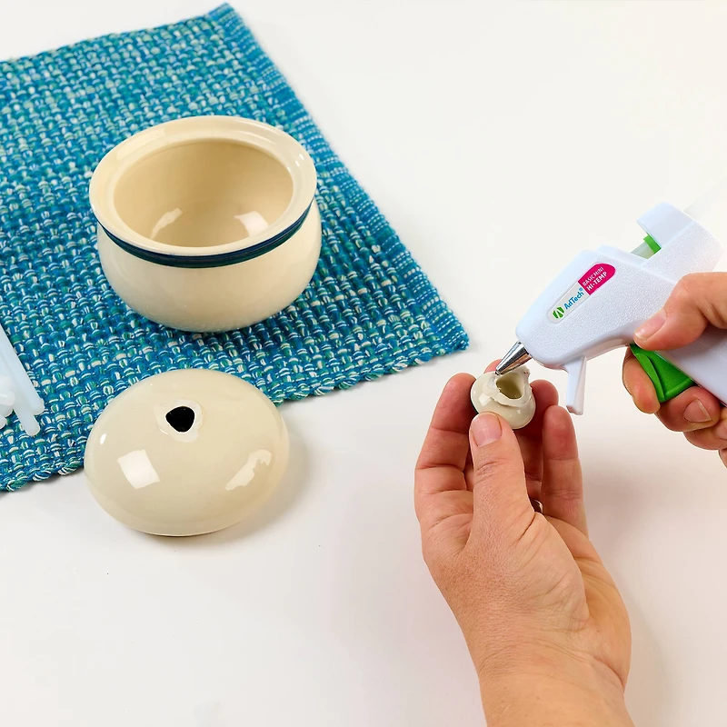 AdTech® Hi-Temp™ Mini Glue Guns. 4ct.