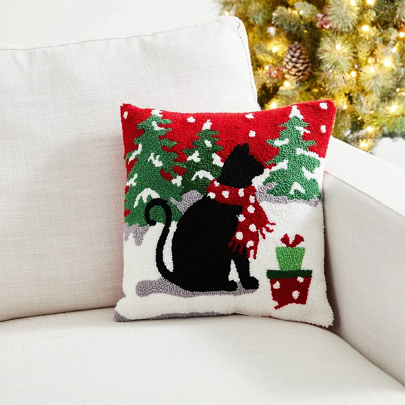 Glitzhome® Hooked Christmas Cat Throw Pillow