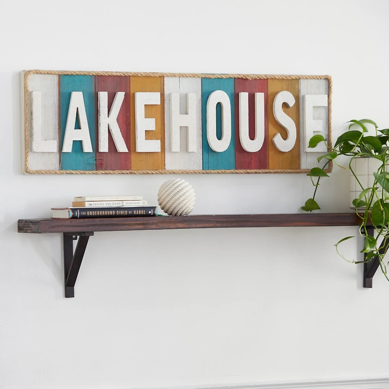 Lakehouse Wood Sign Wall Decor