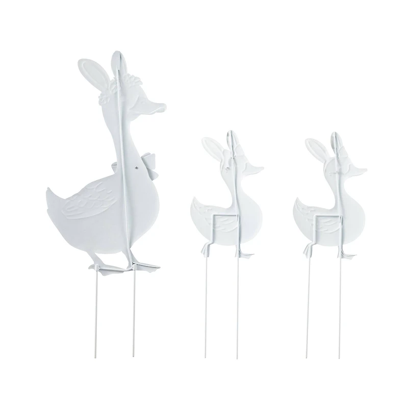 Glitzhome® Set of 3 Easter Metal Duck Family Yard Stake