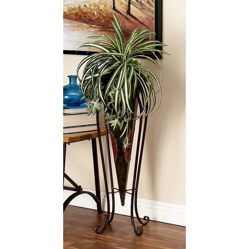 Brown Metal Rustic Planter with Curved Legs Set