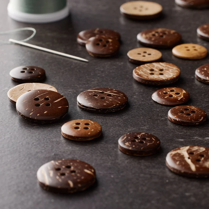 Favorite Findings Coconut Buttons By Loops & Threads®