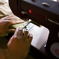 SINGER® HD4432 Black Heavy Duty Sewing Machine