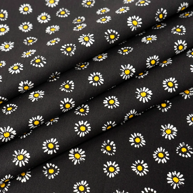 SINGER Honey Bee Gnomes Cotton Fabric Bundle