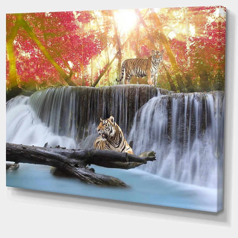 Designart - Tiger in the Jungle