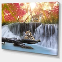 Designart - Tiger in the Jungle