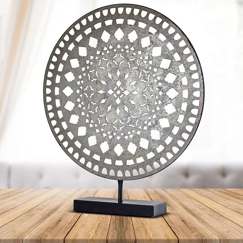 19" Silver Rustic Metal Medallion Sculpture