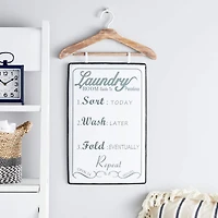 White Iron Farmhouse Wall Décor