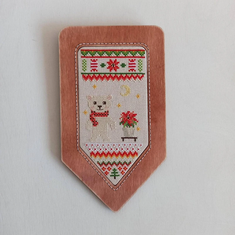 Neocraft Holiday Is Coming Cross Stitch Kit