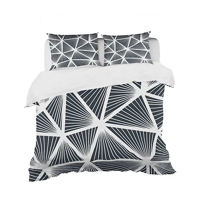 Designart 'Black & White Geometric Decorative Pattern' Modern Bedding Set