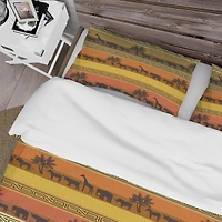 Designart 'African Wildlife with Ethnic Pattern' Tropical Bedding Set