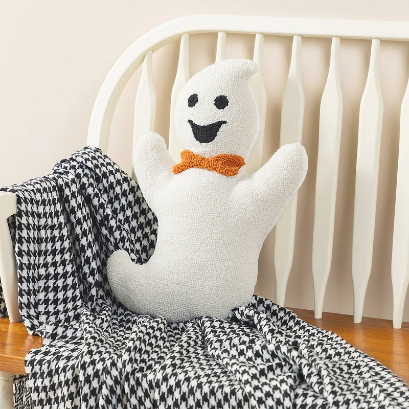 Glitzhome® 18"H Halloween Hooked Ghost Shaped Pillow