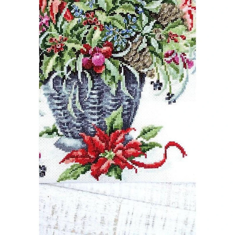 Luca-s December Bouquet? Counted Cross Stitch Kit