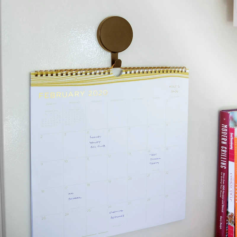 Haute Decor 3.75" Attract Magnetic Wreath Hanger