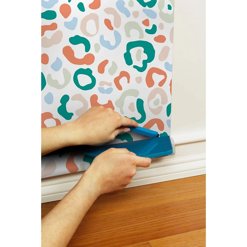 NuWallpaper Aelfie Leopard Spots Peel & Stick Wallpaper