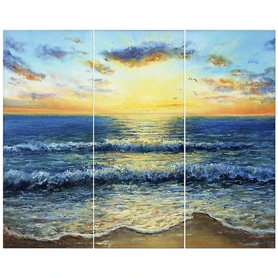 Designart - Ocean and waves at Sunrise