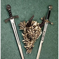 Design Toscano Small Stoker's Moors Dragon Skull Sculpture