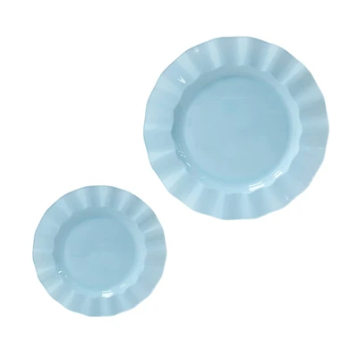 7" & 10" Wavy Rim Plastic Plates