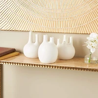 CosmoLiving by Cosmopolitan White Ceramic Round Bud Vase Set with Multiple Openings
