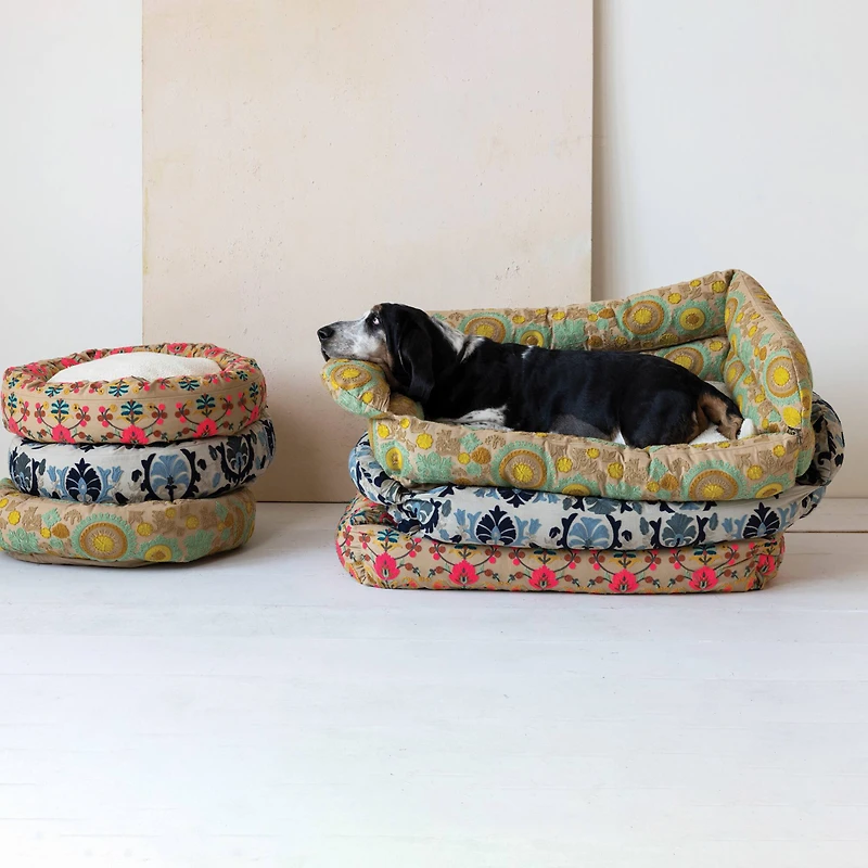 Hello Honey® 24" Natural, Blue & Gray Round Floral Cotton & Sherpa Pet Bed