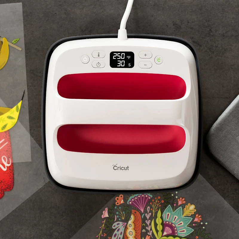 Cricut® EasyPress™ 2 Raspberry, 9" x 9"