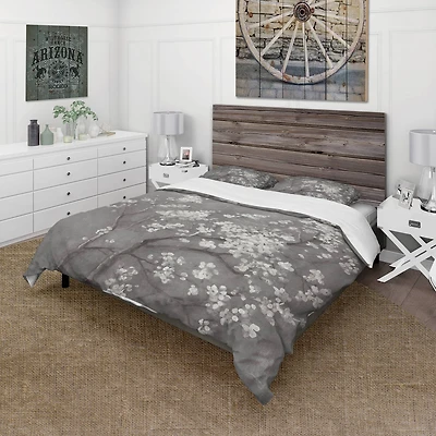 Designart 'White Cherry Blossoms I' Farmhouse Bedding Set