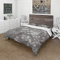 Designart 'White Cherry Blossoms I' Farmhouse Bedding Set