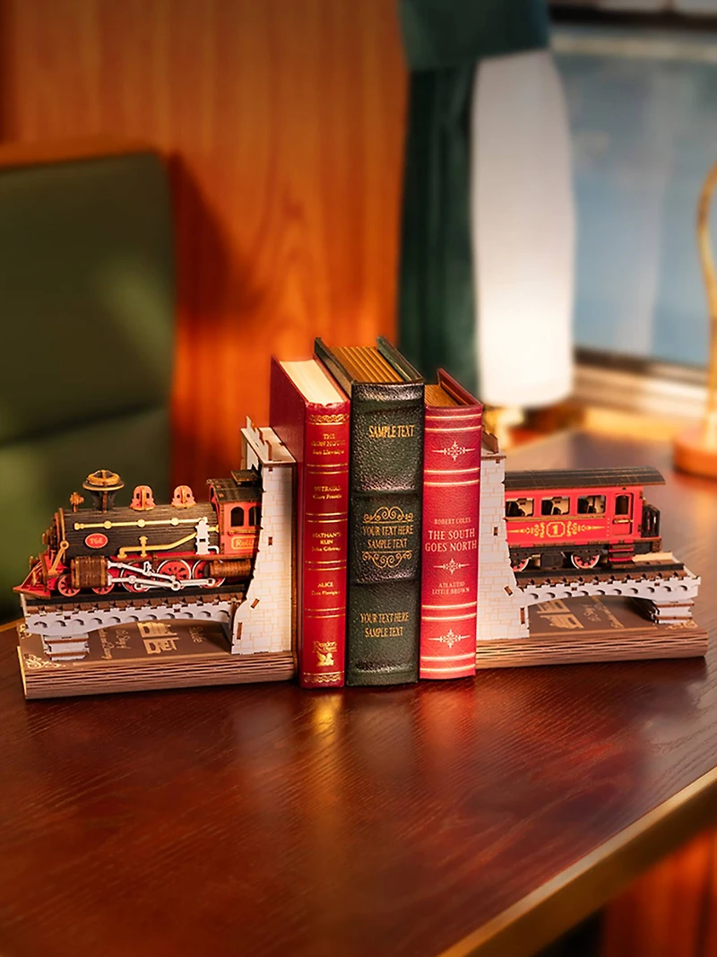 Rolife® Wonderland Century Train Book Nook Kit