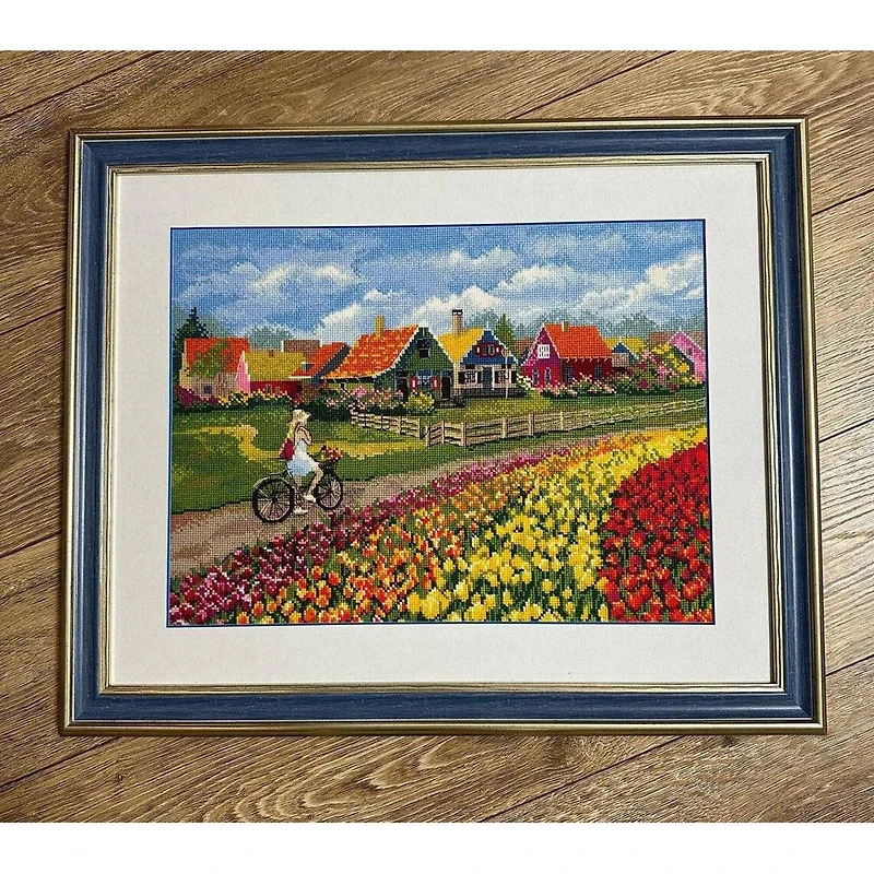 RIOLIS Tulip Field Counted Cross Stitch Kit