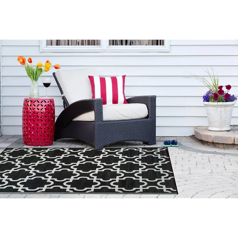 DII® Black Lattice Outdoor Rug, 4ft. x 6ft.