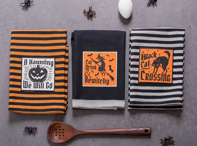 DII® Assorted Happy Haunting Halloween Embellished Dishtowel Set