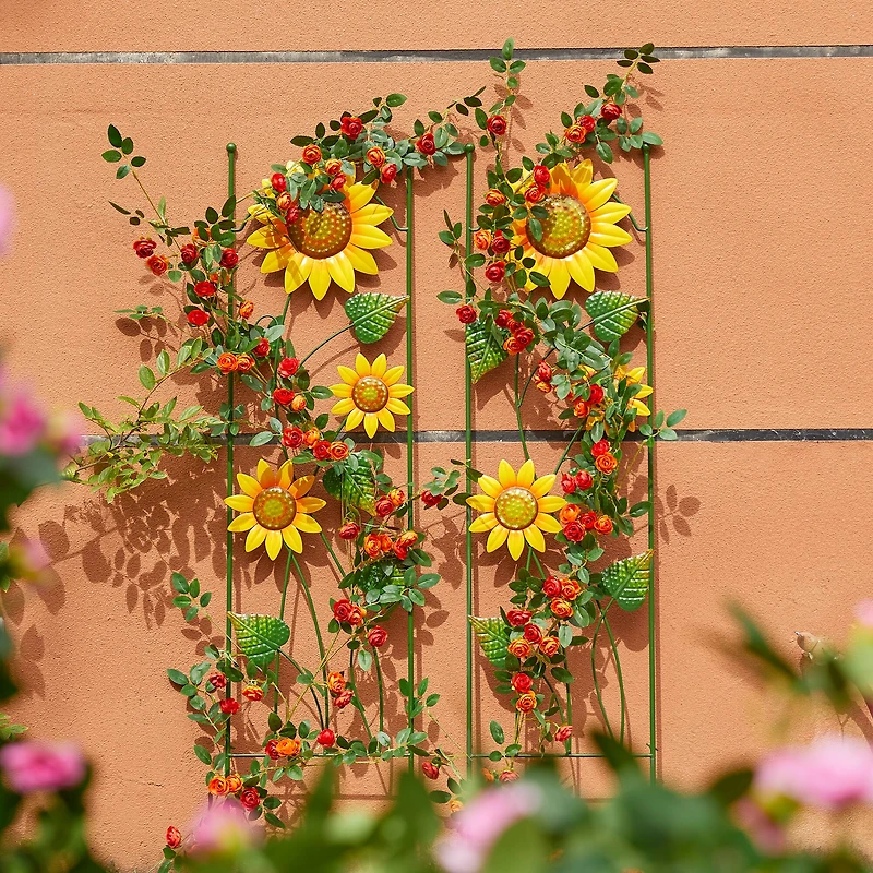 Glitzhome® 4ft. Metal Sunflowers Garden Trellis