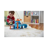 Parking Garage with 3 Vehicles