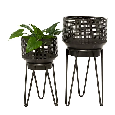 The Novogratz Black Metal Modern Planter Set