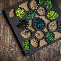 Wonderland Crafts 5" x 5" Leaf Bead Organizer with Transparent Cover