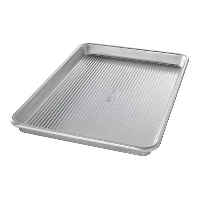 USA Pan® Quarter Sheet Pan