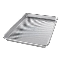 USA Pan® Quarter Sheet Pan