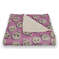 Pinky Skull Pattern Fleece Blanket