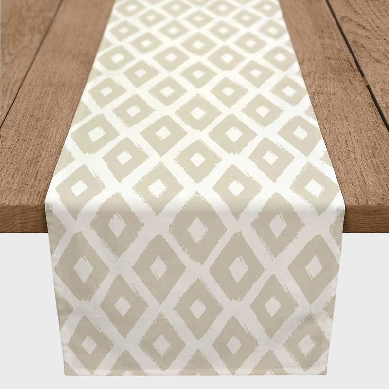 Gray Brush Diamonds Indoor/Outdoor Table Runner