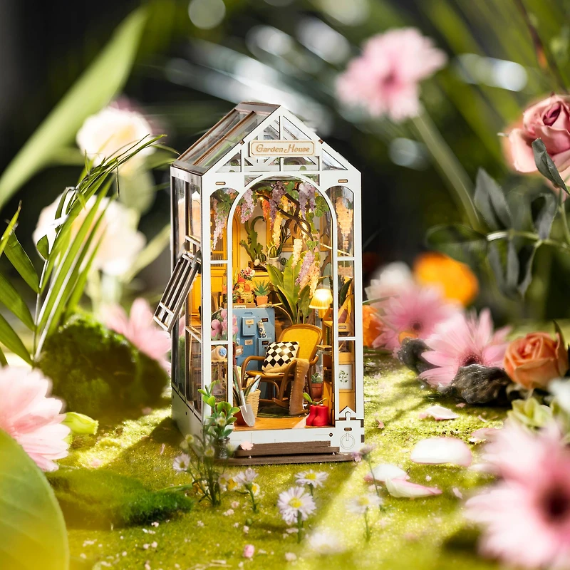 Rolife® Garden House DIY Book Nook Shelf Insert Kit