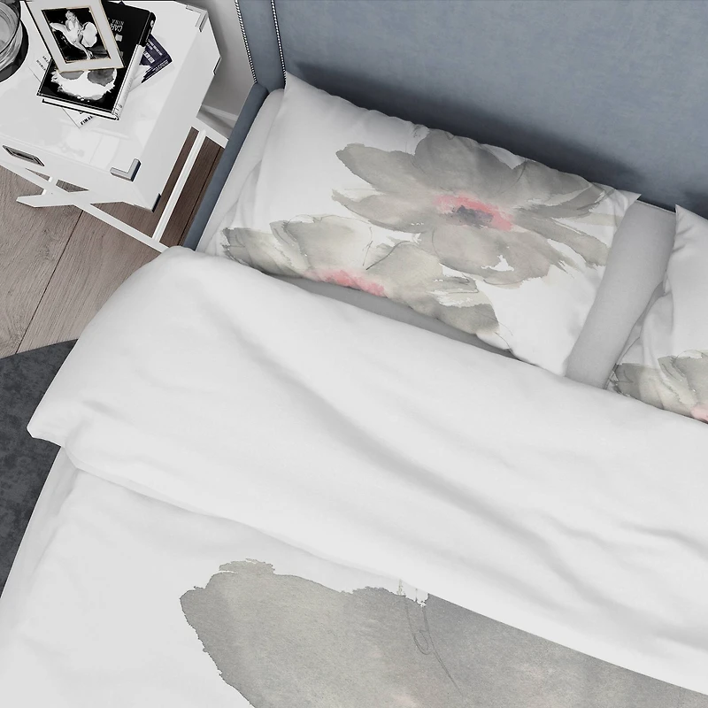 Designart 'Shabby Gray Blush Cosmo I' Shabby Bedding Set