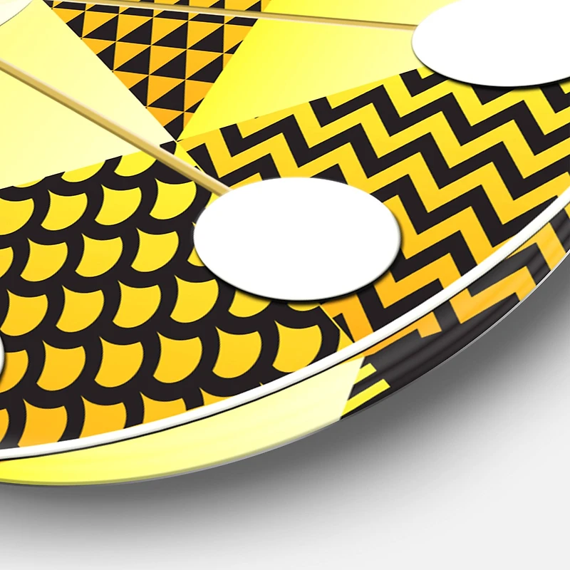 Designart 'Retro Hexagon Pattern Ii Mid-Century Modern Wall Clock