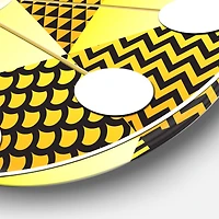 Designart 'Retro Hexagon Pattern Ii Mid-Century Modern Wall Clock